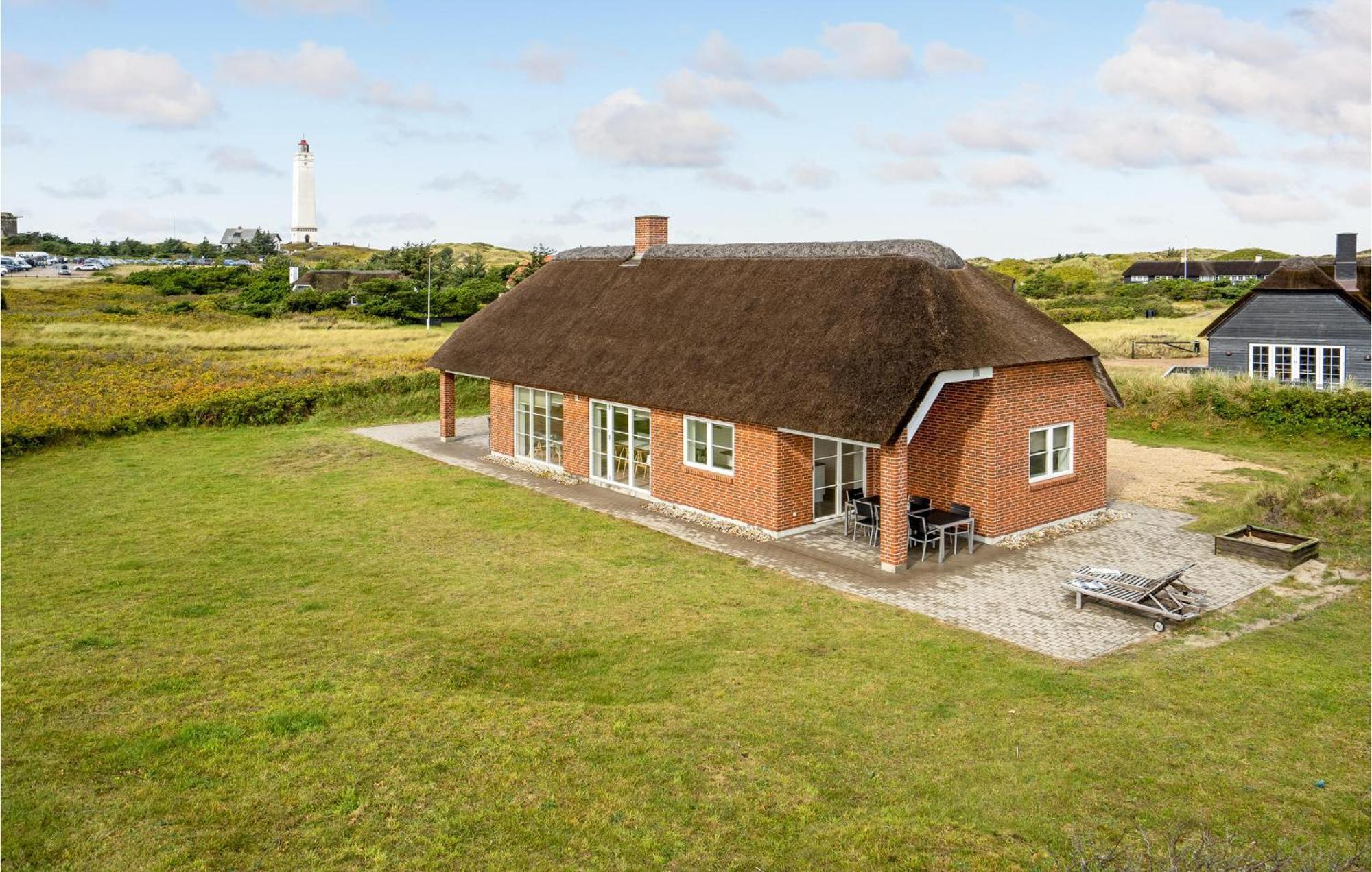 Amazing Home In Blavand With Wifi Esterno foto